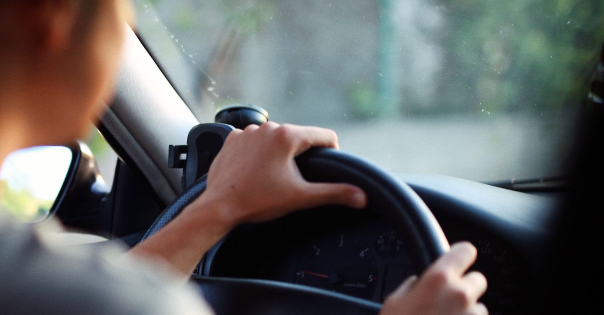 How Local Driving Schools Navigate Marrickville's Road Layouts